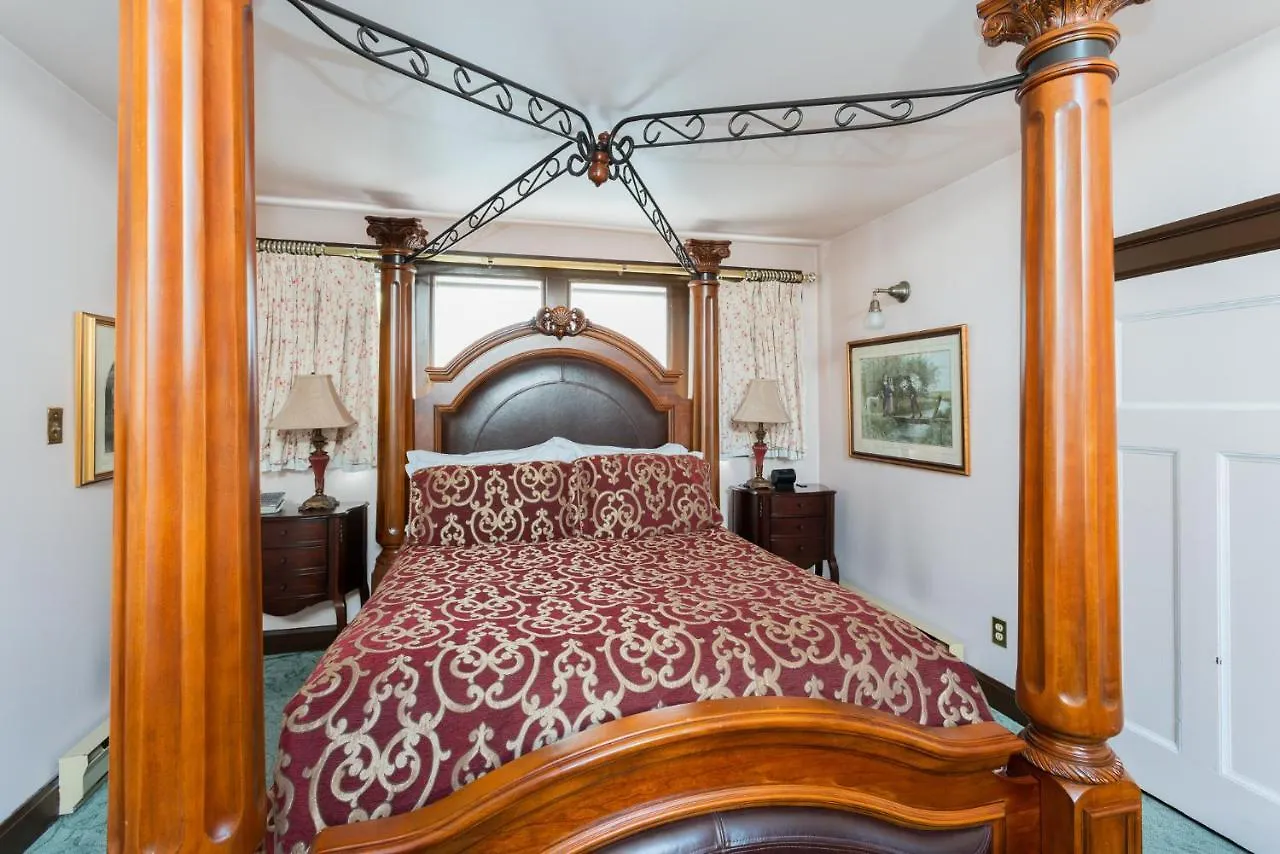 Beaconsfield Bed And Breakfast - Victoria Canada