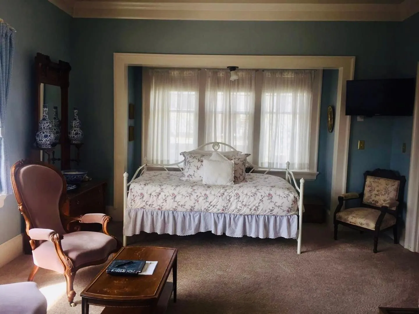 Beaconsfield Bed And Breakfast - Victoria Bed & Breakfast