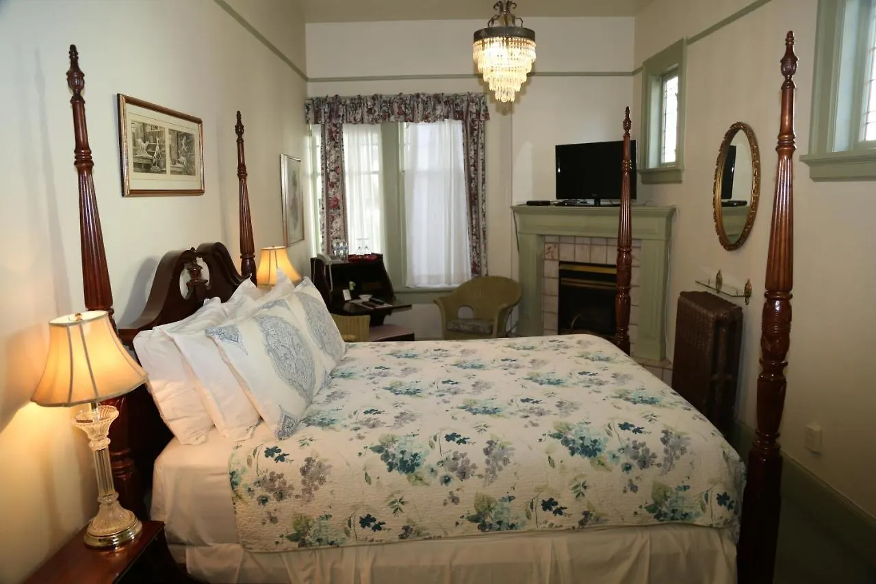 ***** Bed & Breakfast Beaconsfield Bed And Breakfast - Victoria Canada