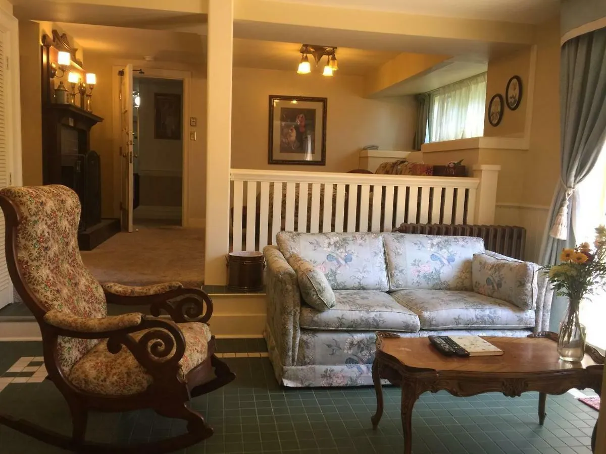 Bed & Breakfast Beaconsfield Bed And Breakfast - Victoria