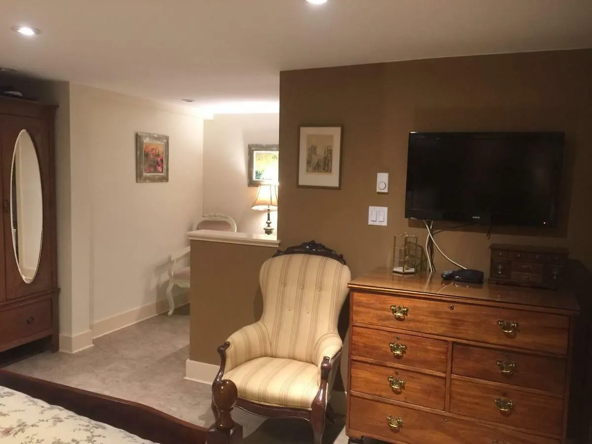Beaconsfield Bed And Breakfast - Victoria