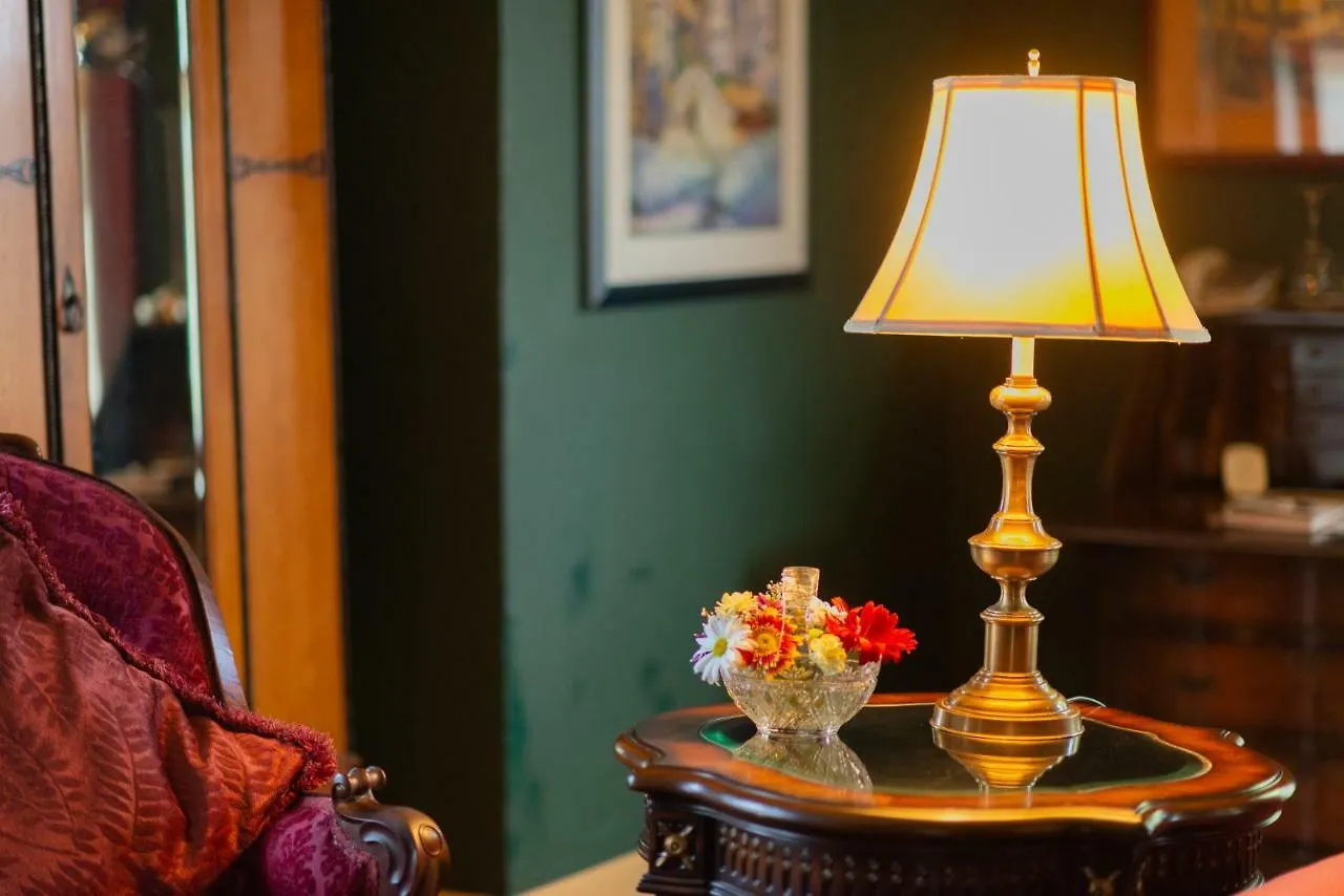 Beaconsfield Bed And Breakfast - Victoria